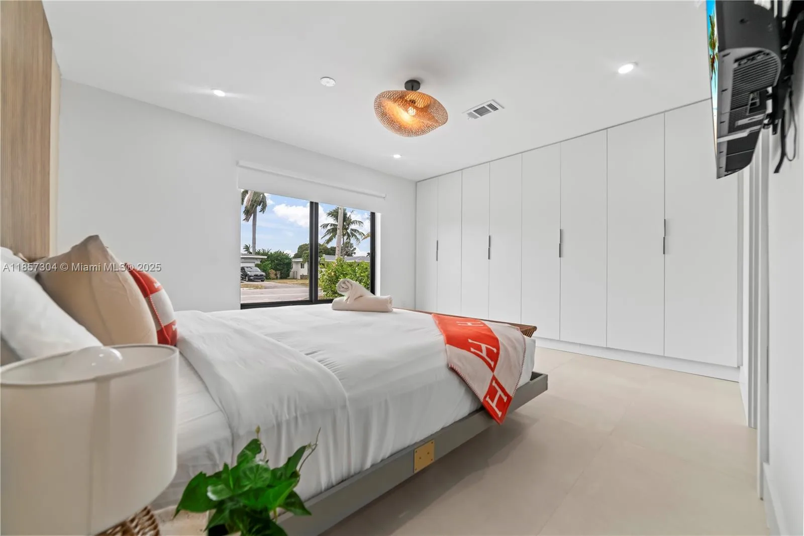 209 N 31st Ave # 1, Hollywood, FL 33021 photo 8