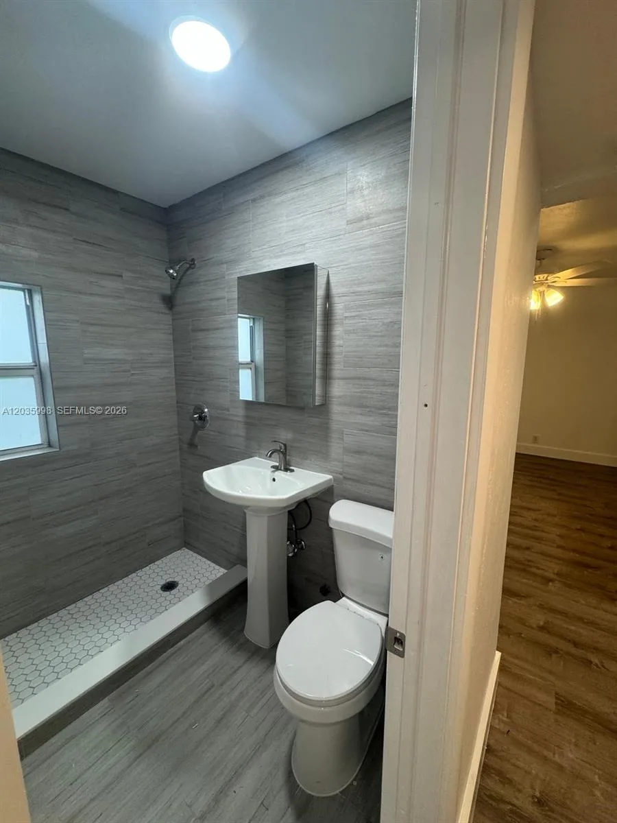 350 SW 15th Rd # 9, Miami, FL 33129 photo 3