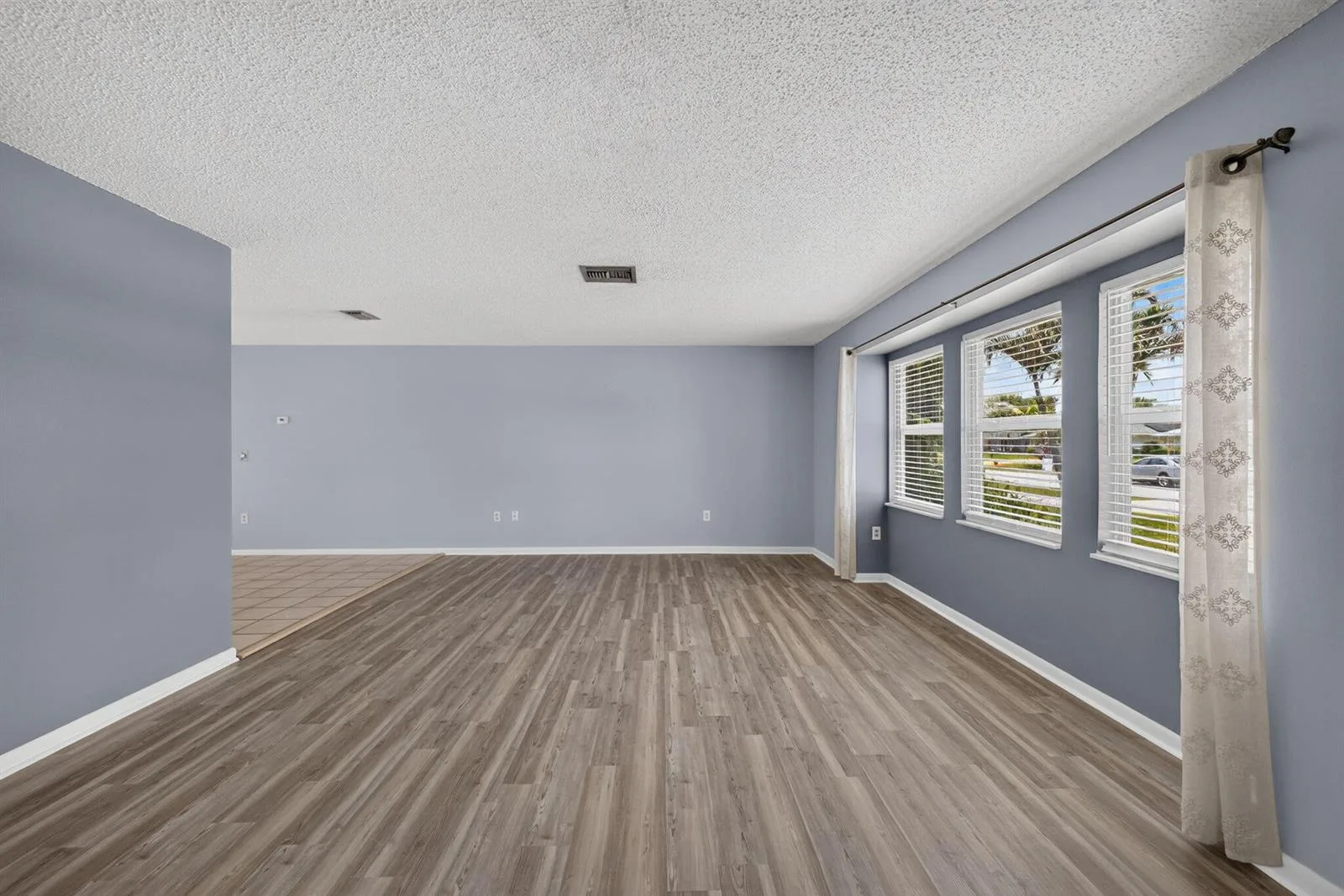 1556 SE Sinbad Avenue, Port St. Lucie, FL 34952 photo 5