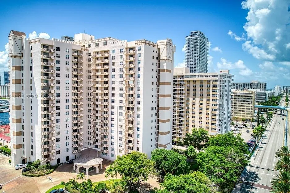 1865 S Ocean Dr # 15C, Hallandale Beach, FL 33009