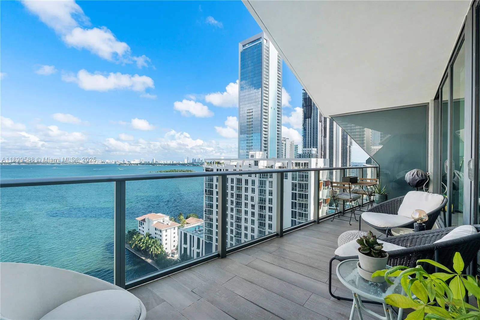 460 NE 28th St # 2103, Miami, FL 33137
