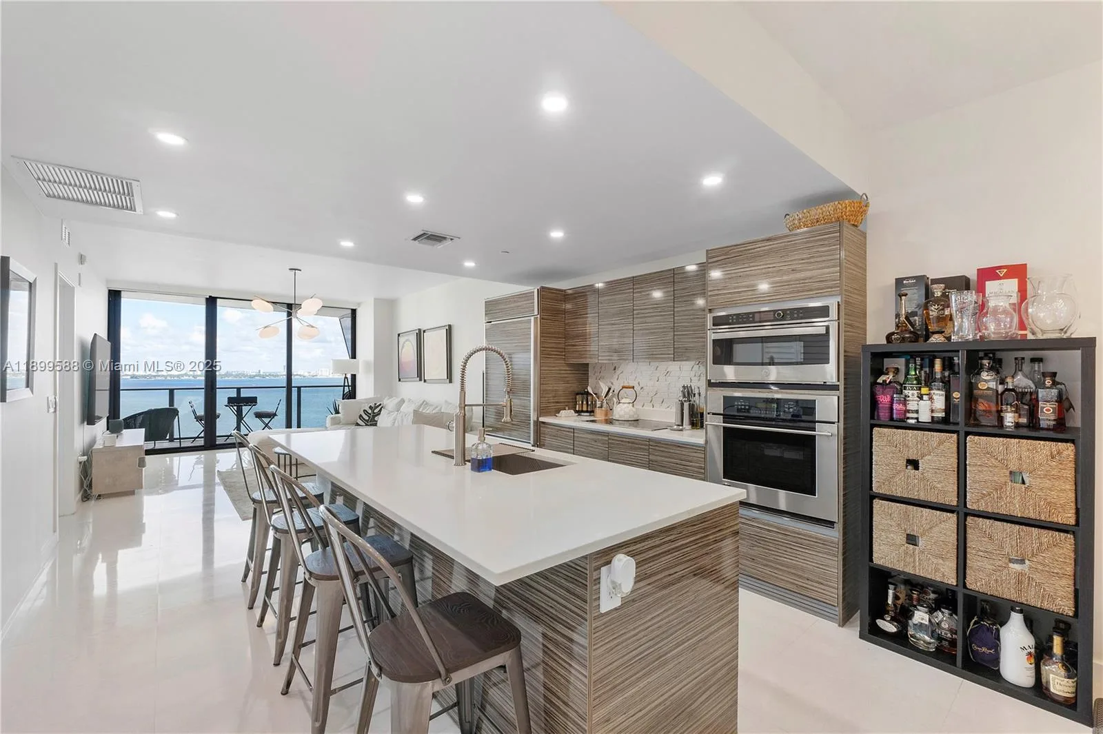 460 NE 28th St # 2103, Miami, FL 33137 photo 11