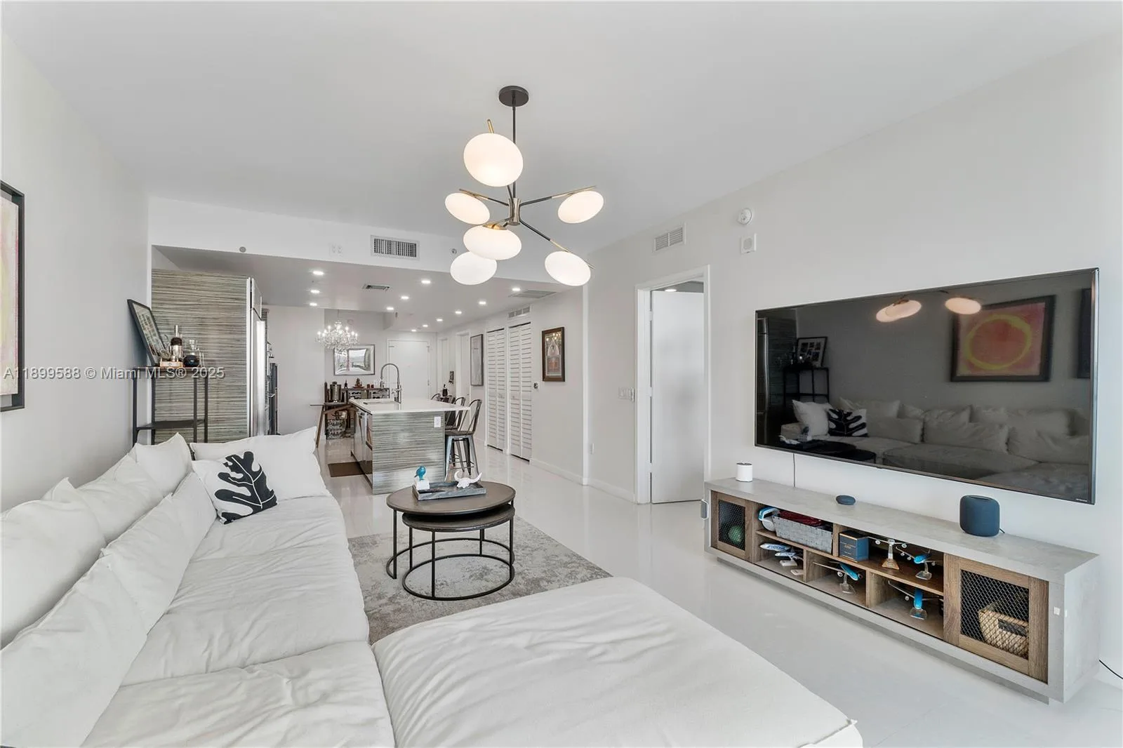460 NE 28th St # 2103, Miami, FL 33137 photo 4