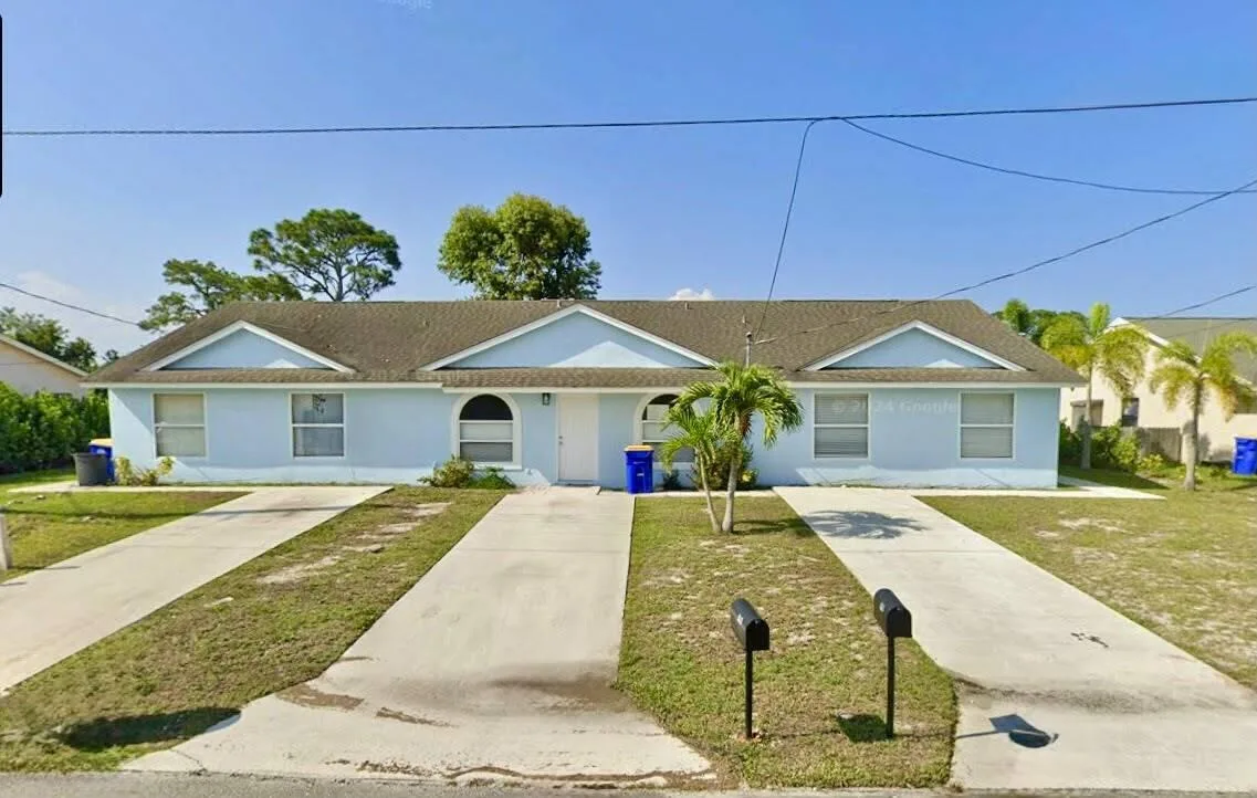 5205 SE Primrose Way, Stuart, FL 34997