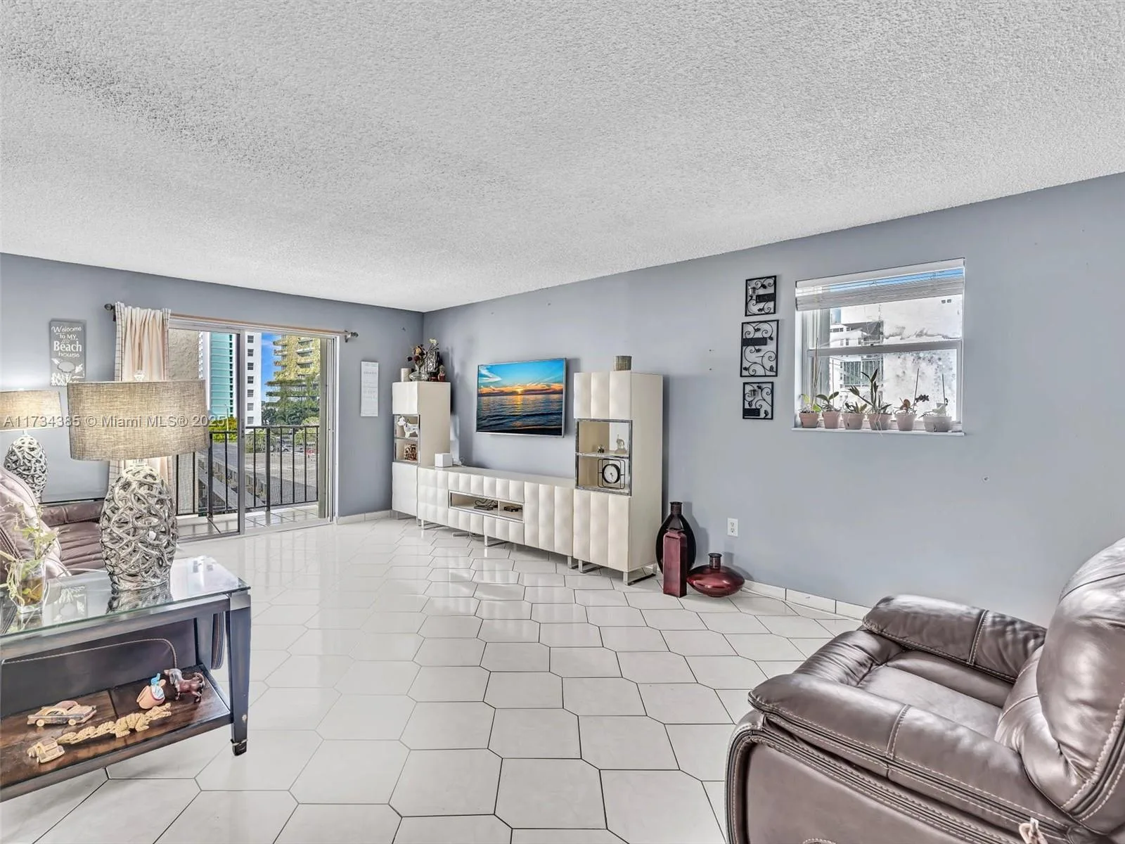 1236 Alton Rd # 404, Miami Beach, FL 33139 photo 2