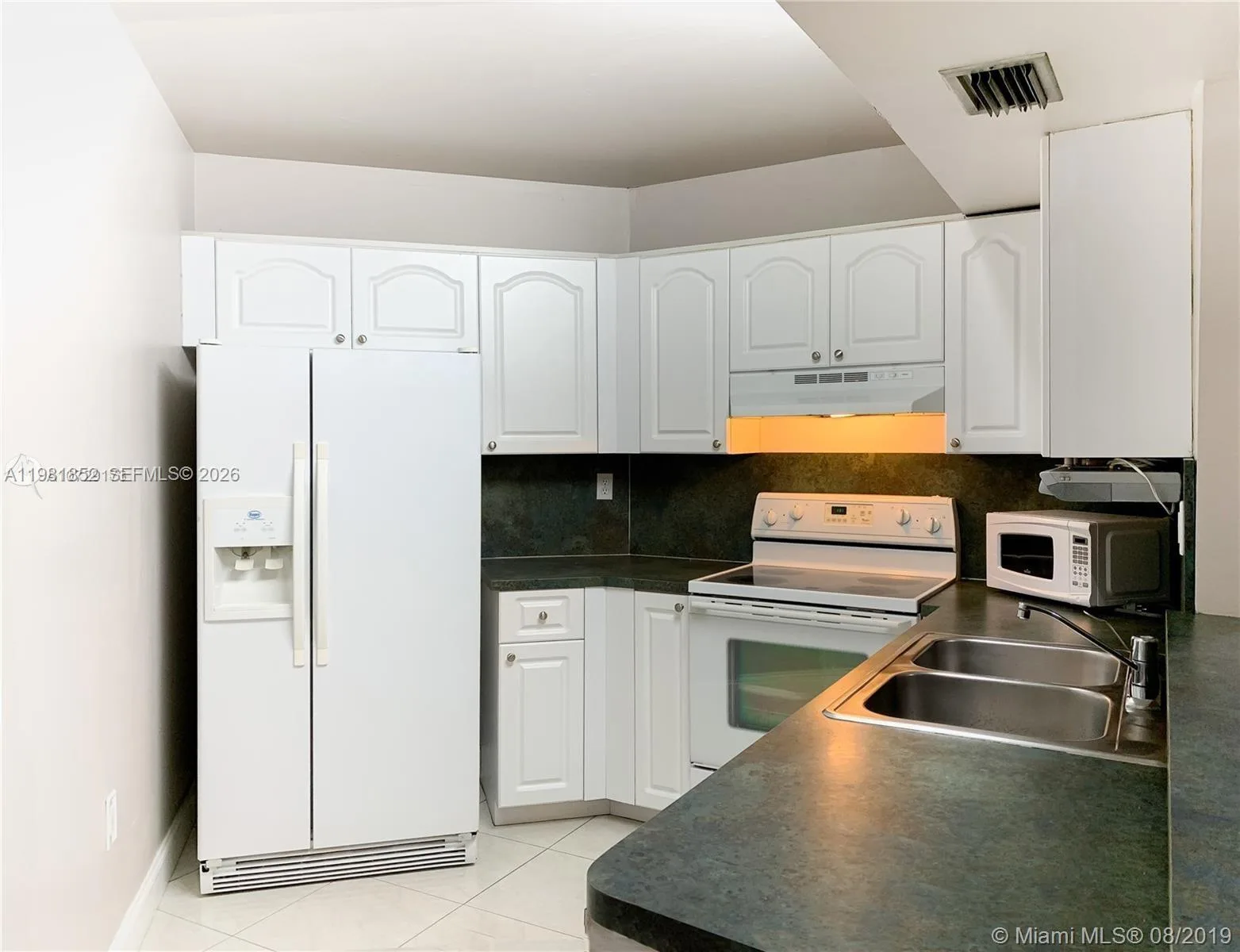 9741 Fontainebleau Blvd # H208, Miami, FL 33172 photo 4