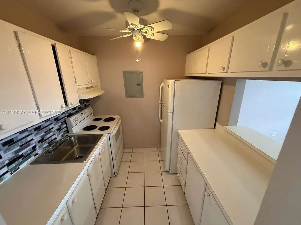 2916 Funston St # 53A, Hollywood, FL 33020 photo 7