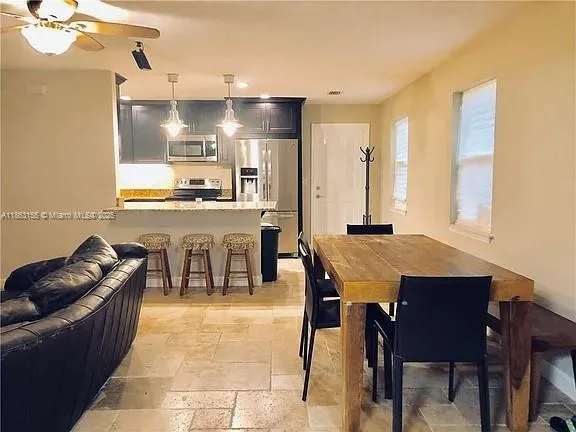 2185 86th Dr, Vero Beach, FL 32966 photo 4