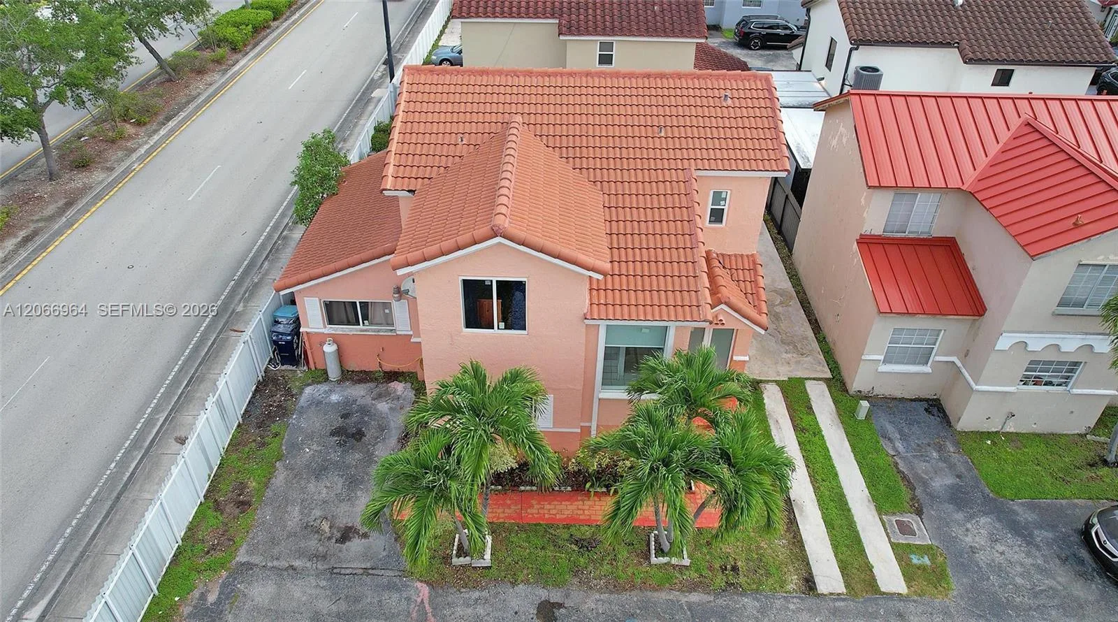 12693 NW 8th Ter, Miami, FL 33182 photo 11