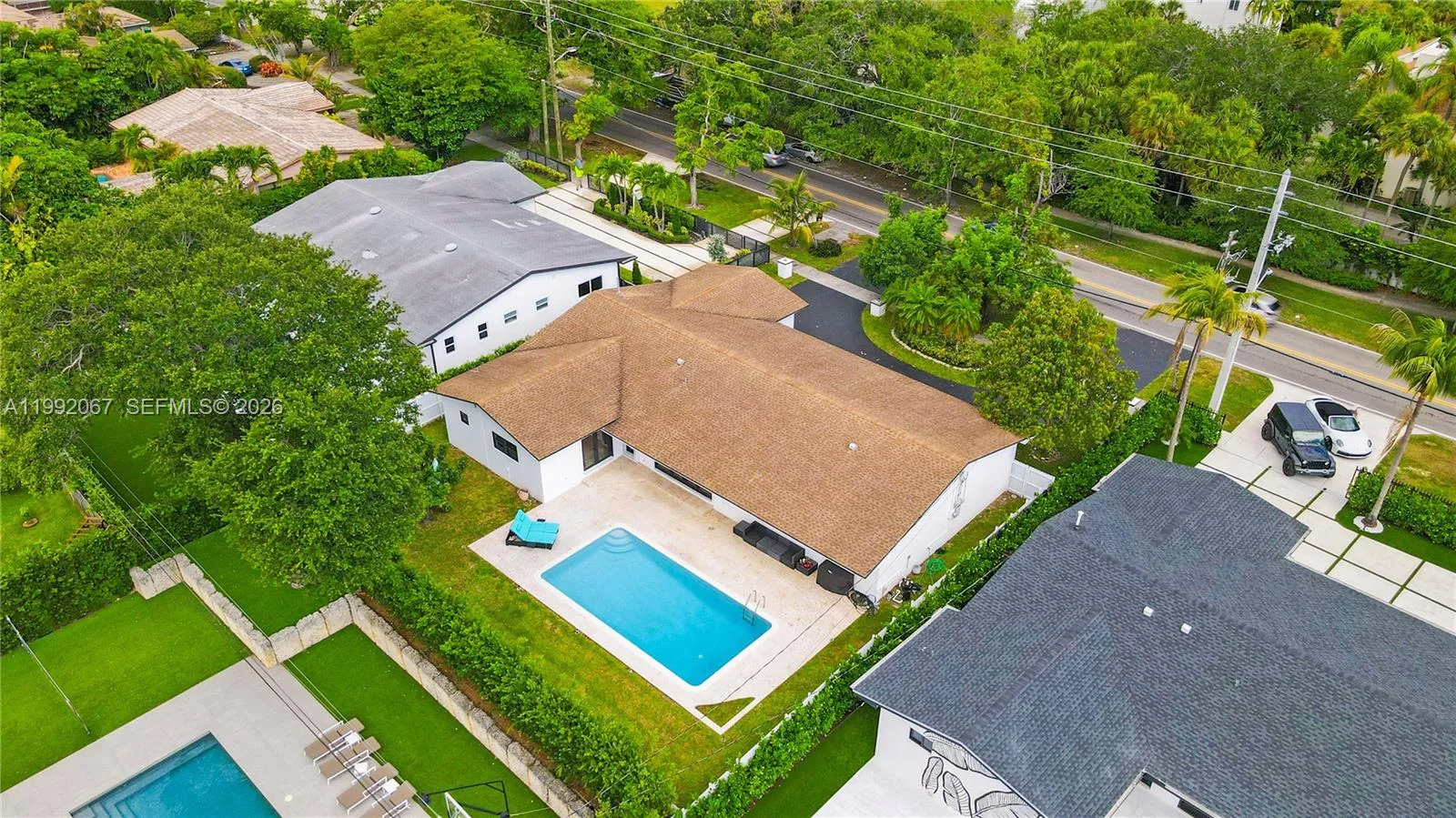 1850 NE 199th St, Miami, FL 33179