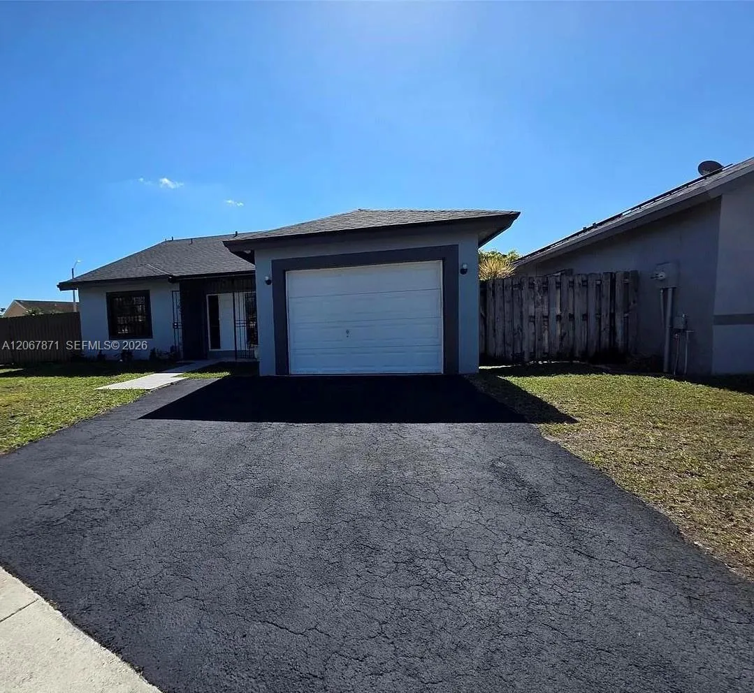 15238 SW 58th Ter, Miami, FL 33193