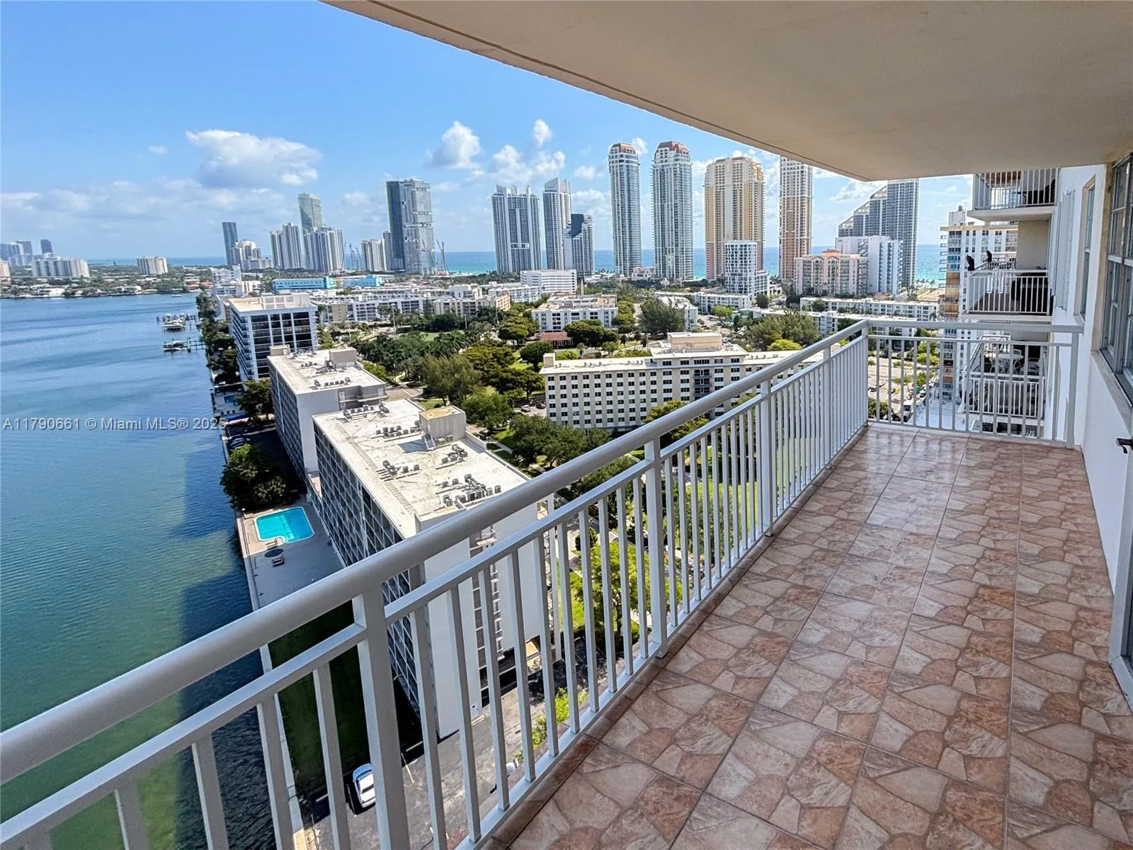 251 174th St # 2219, Sunny Isles Beach, FL 33160 photo 2