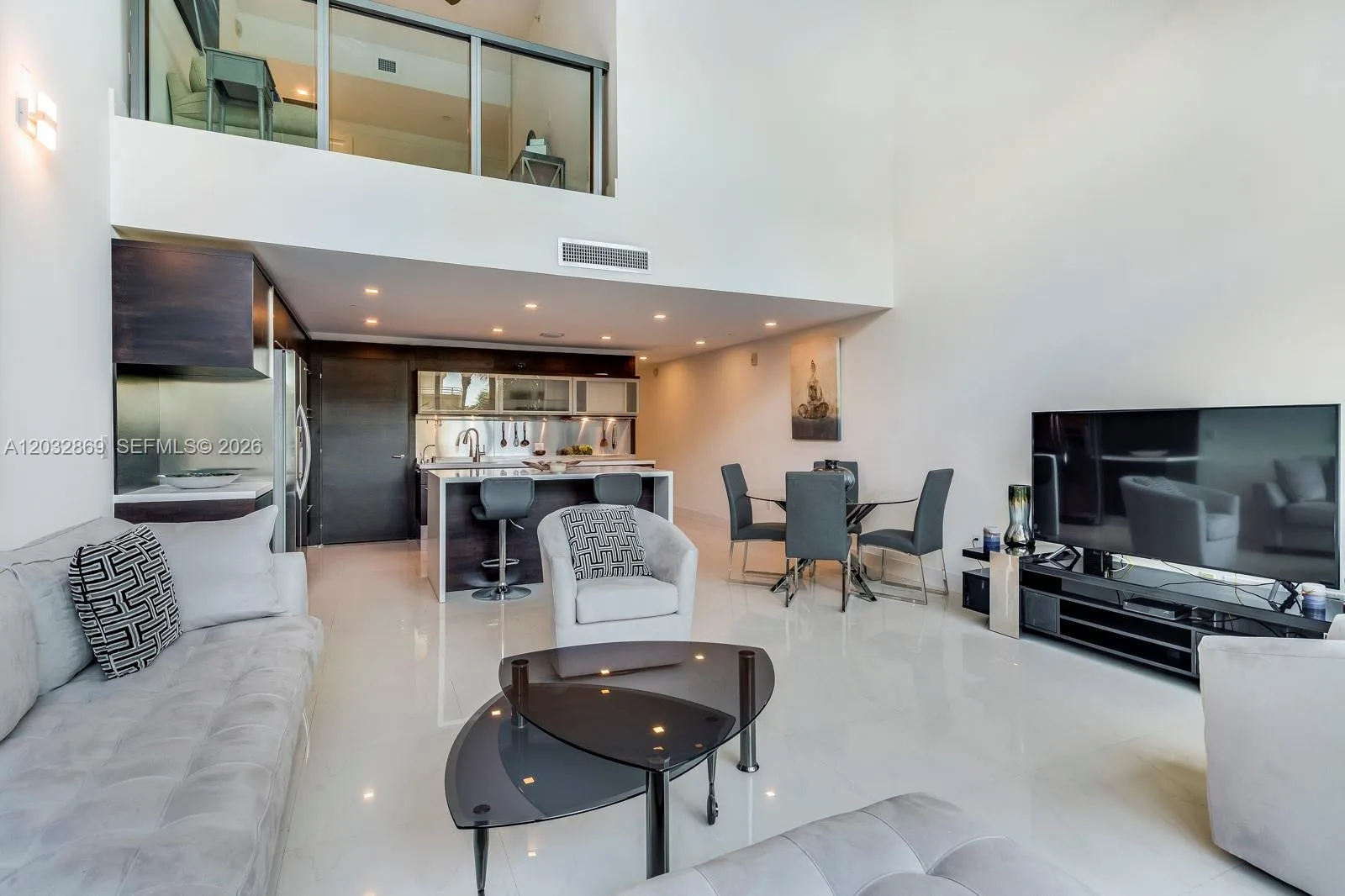 6000 Collins Ave # 346, Miami Beach, FL 33140 photo 2