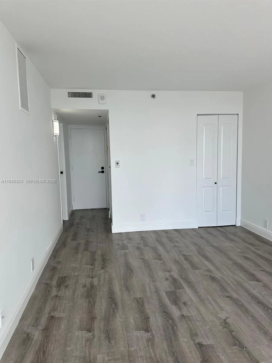 7601 E Treasure Dr # 1823, North Bay Village, FL 33141 photo 13