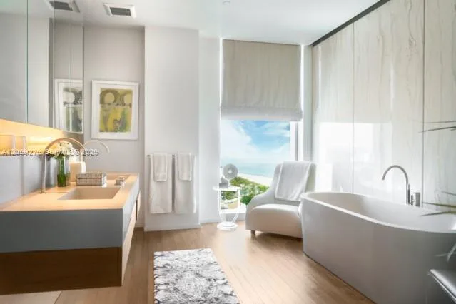 2901 Collins Ave # 1602, Miami Beach, FL 33140 photo 12