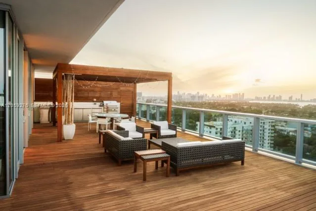 2901 Collins Ave # 1602, Miami Beach, FL 33140 photo 3
