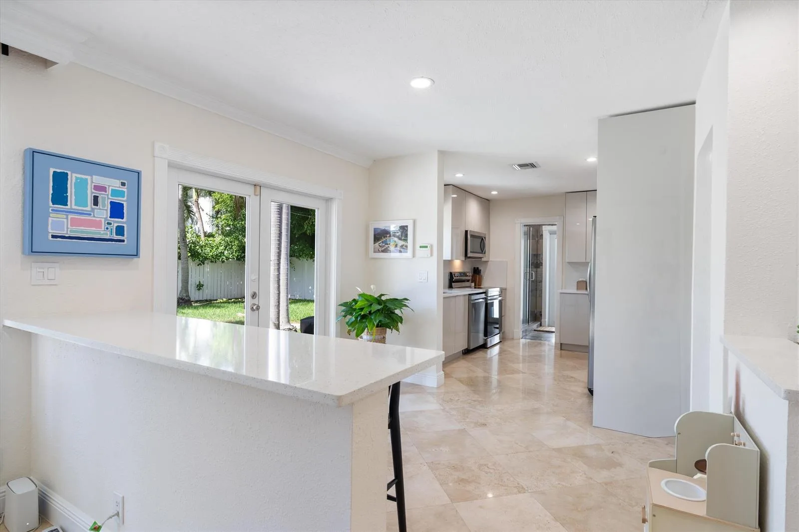 2740 NE 25th Place, Fort Lauderdale, FL 33305 photo 11