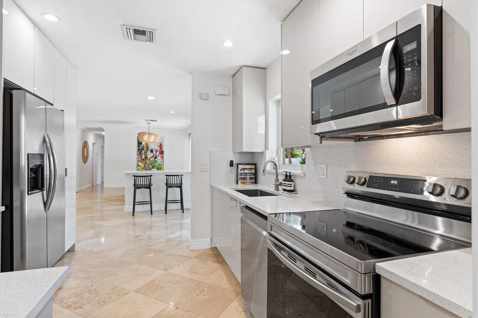 2740 NE 25th Place, Fort Lauderdale, FL 33305 photo 9