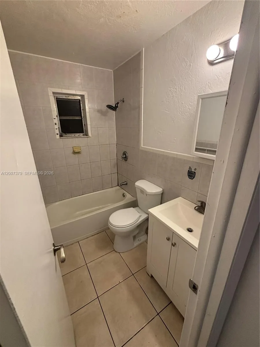 7841 Johnson St # 203, Pembroke Pines, FL 33024 photo 8
