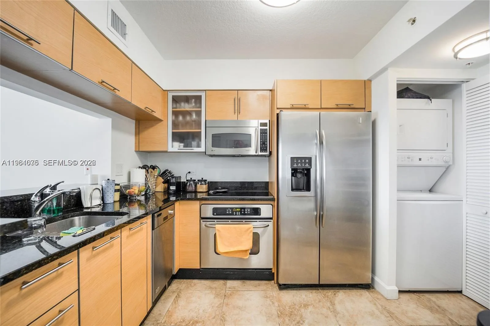 31 SE 5th St # 2706, Miami, FL 33131 photo 2