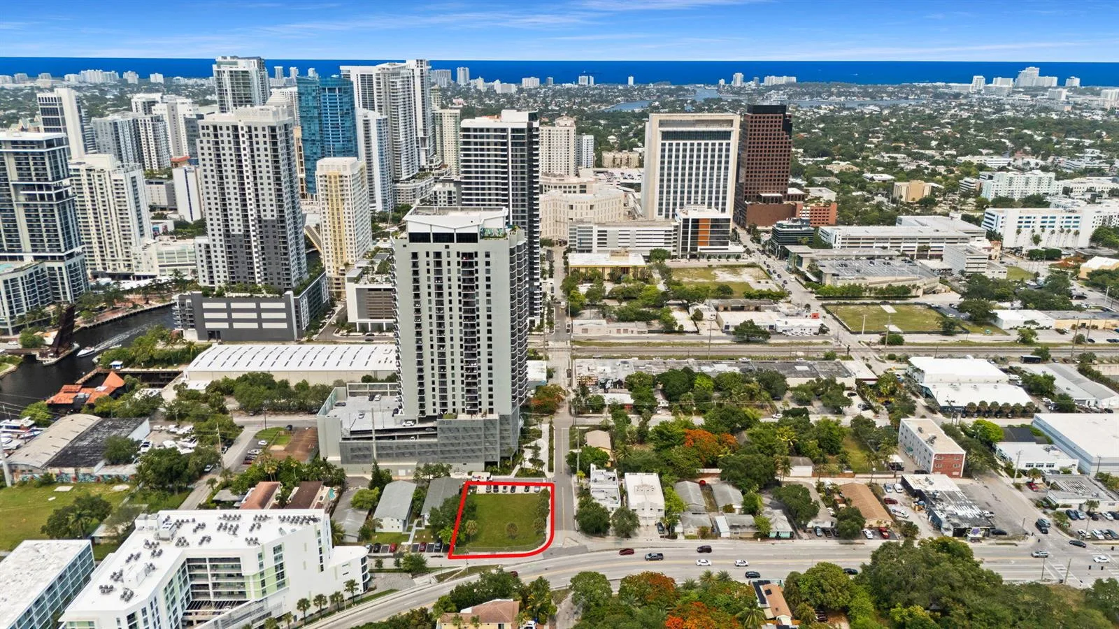 460 SW 4TH Avenue, Fort Lauderdale, FL 33315 photo 2