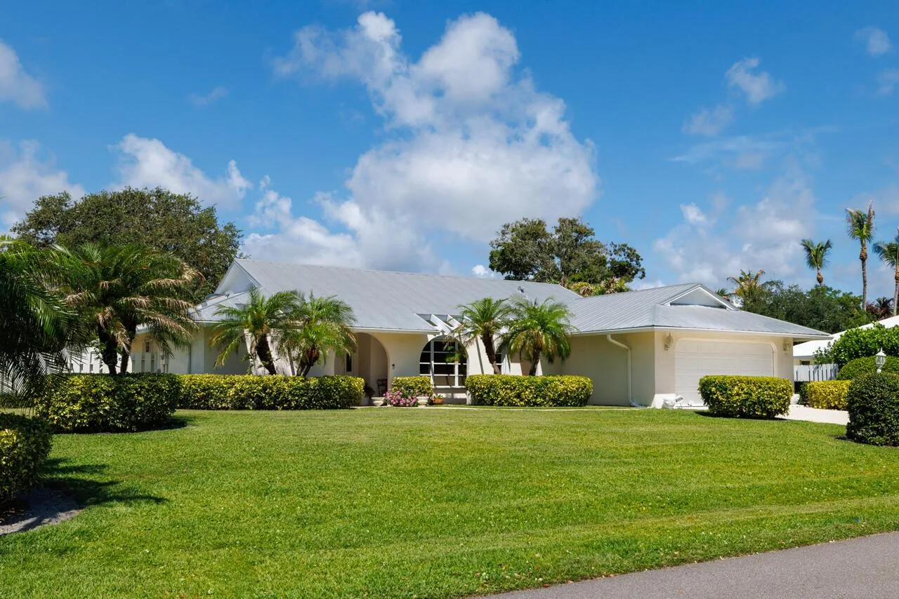 9268 SE Gettysburg Court, Hobe Sound, FL 33455 photo 4