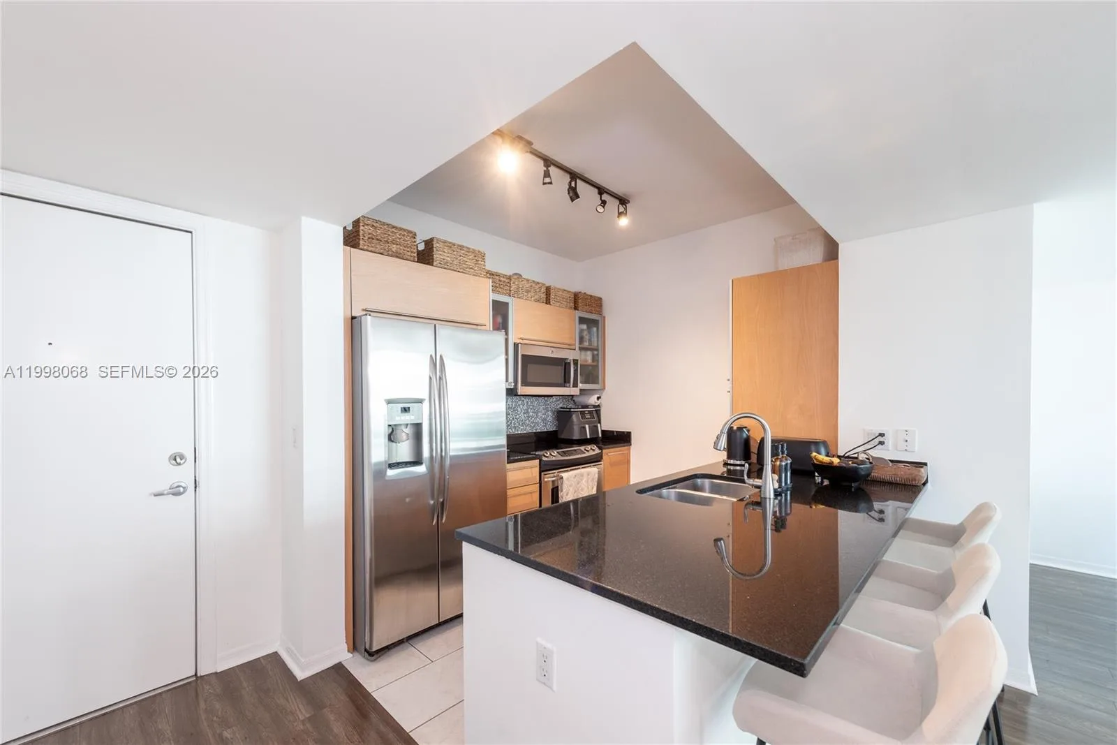 950 Brickell Bay Dr # 2304, Miami, FL 33131 photo 12