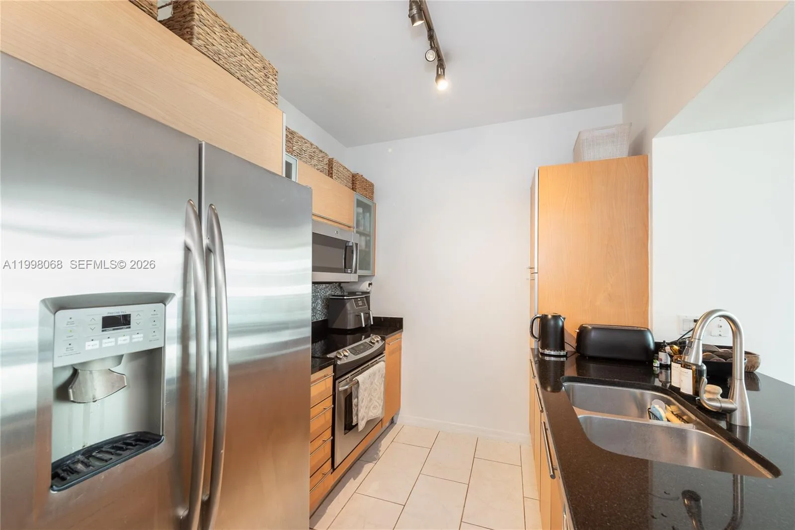 950 Brickell Bay Dr # 2304, Miami, FL 33131 photo 13