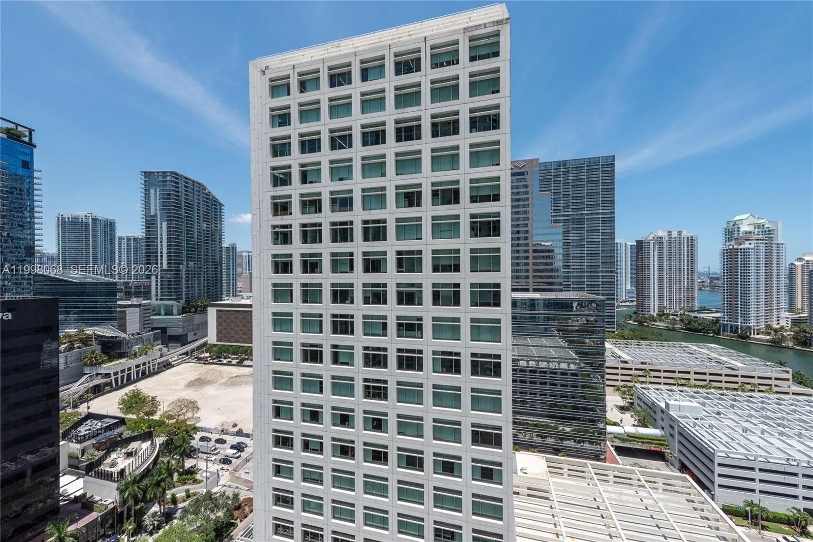 950 Brickell Bay Dr # 2304, Miami, FL 33131 photo 4