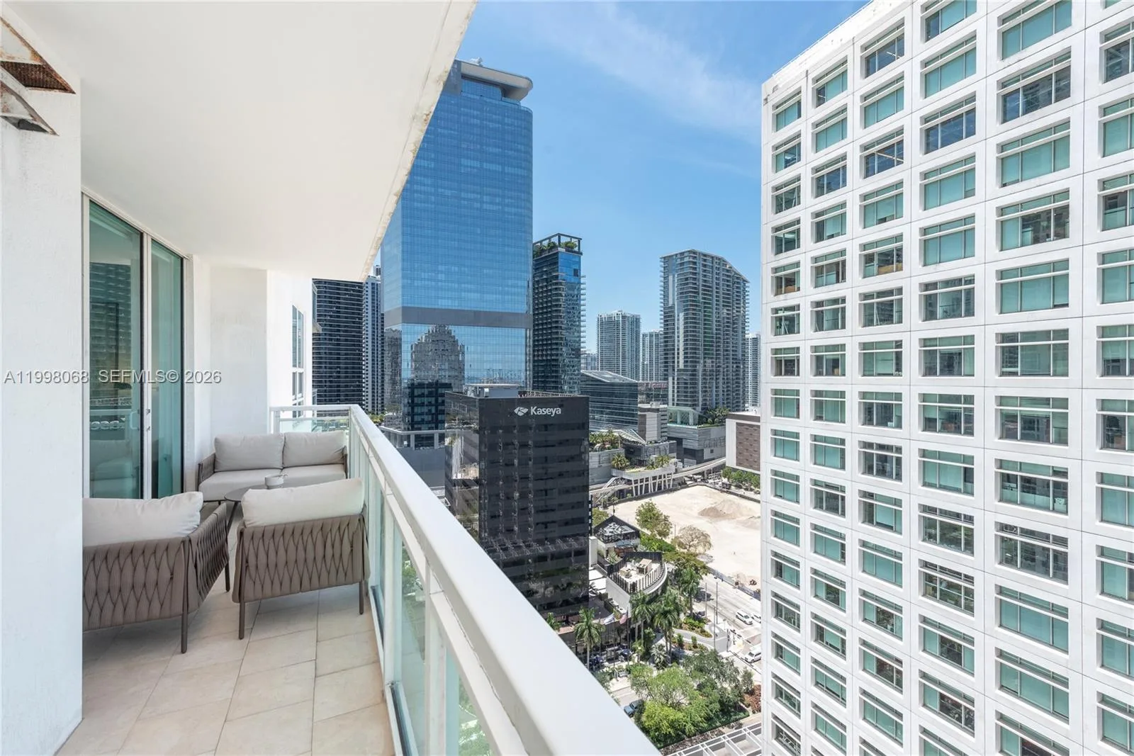 950 Brickell Bay Dr # 2304, Miami, FL 33131 photo 7