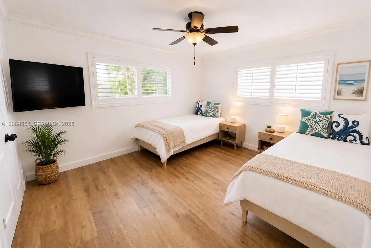 1313 Madison St, Hollywood, FL 33019 photo 8