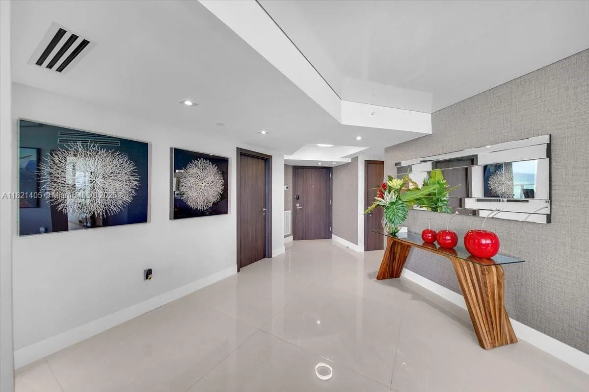 16425 Collins Ave # 1016, Sunny Isles Beach, FL 33160 photo 13