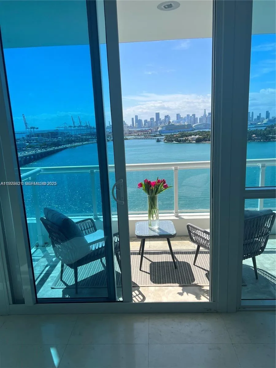 540 West Ave # 1613, Miami Beach, FL 33139 photo 10