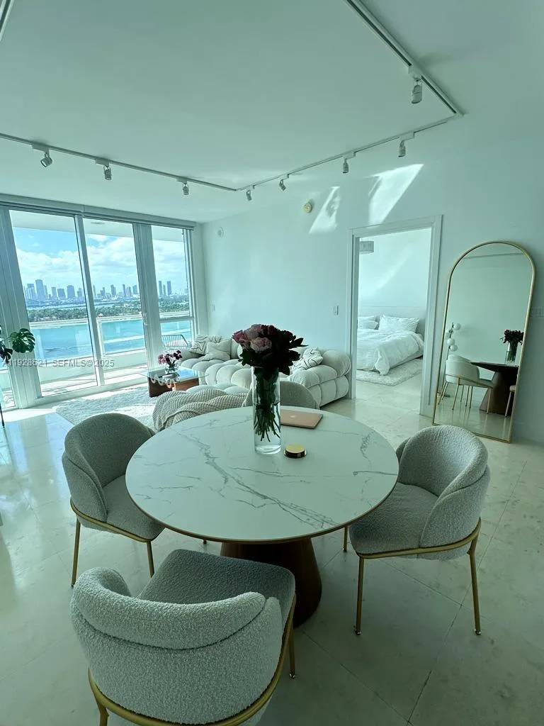 540 West Ave # 1613, Miami Beach, FL 33139 photo 2