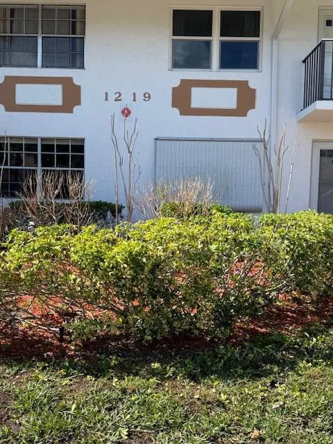 1219 S Lakes End Drive # E2, Fort Pierce, FL 34982