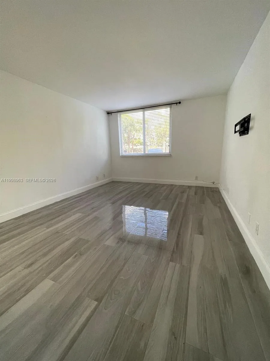 9143 SW 77th Ave # B105, Miami, FL 33156 photo 5