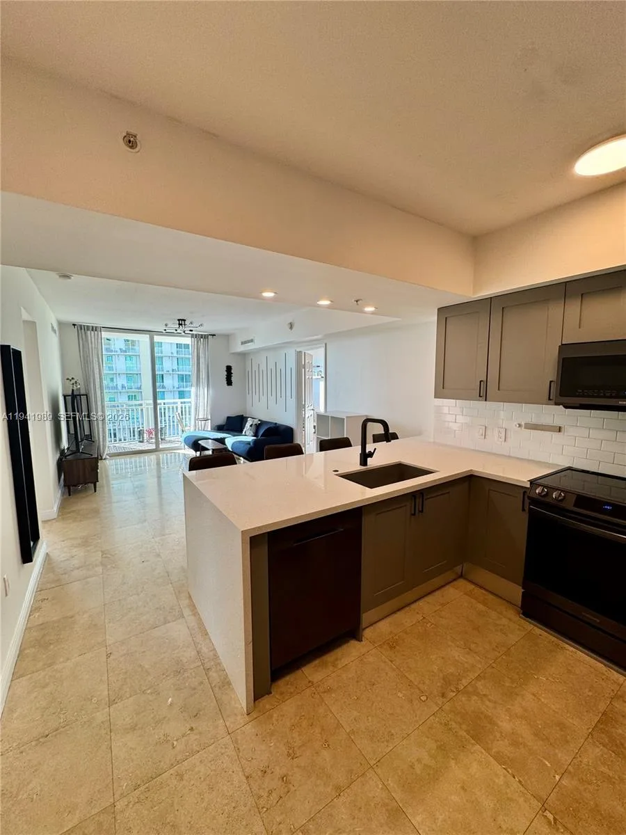 1755 E Hallandale Beach Blvd # 708E, Hallandale Beach, FL 33009