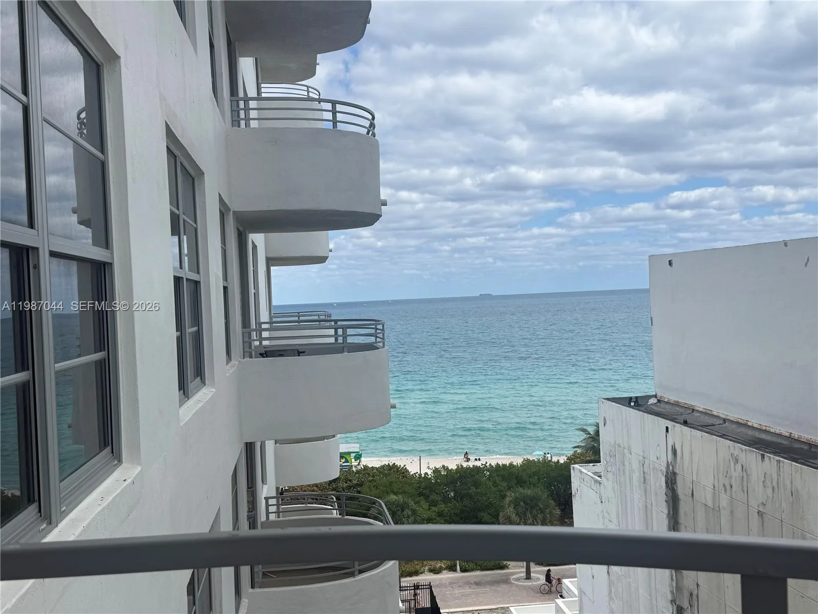 5555 Collins Ave # 8R, Miami Beach, FL 33140 photo 11