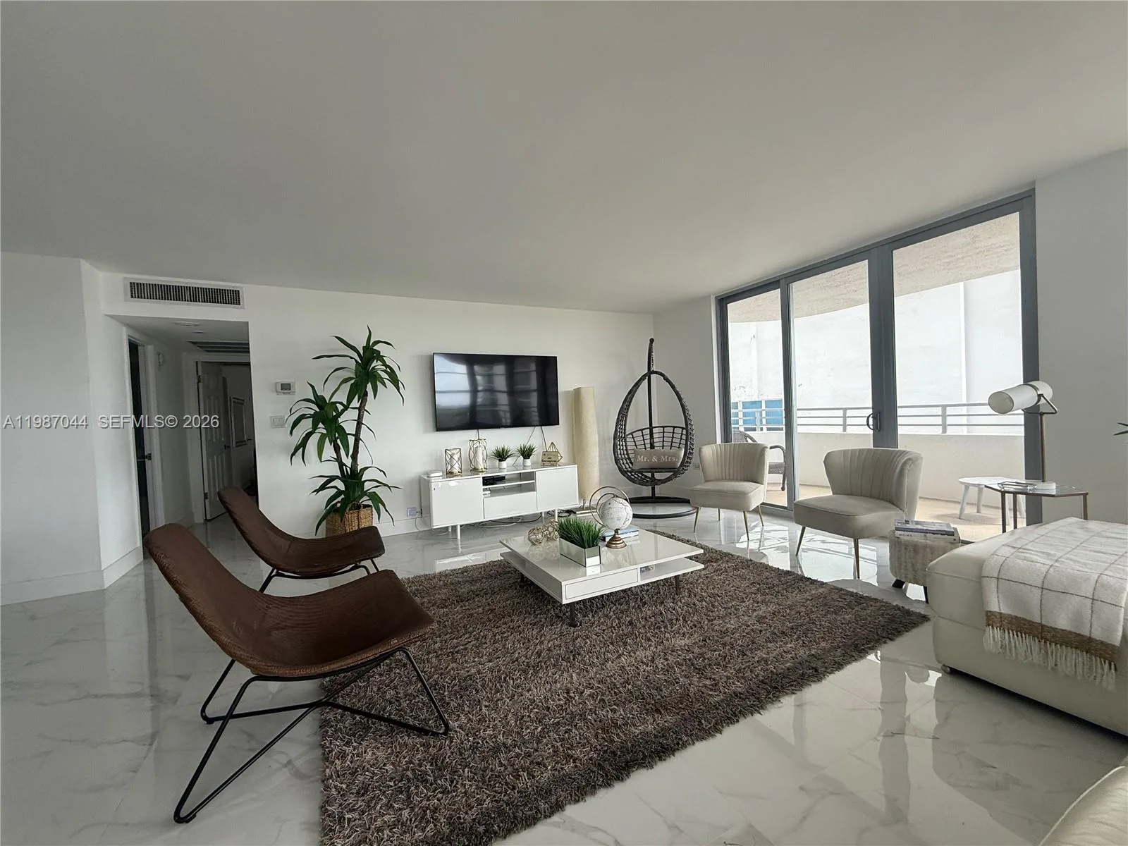 5555 Collins Ave # 8R, Miami Beach, FL 33140 photo 2