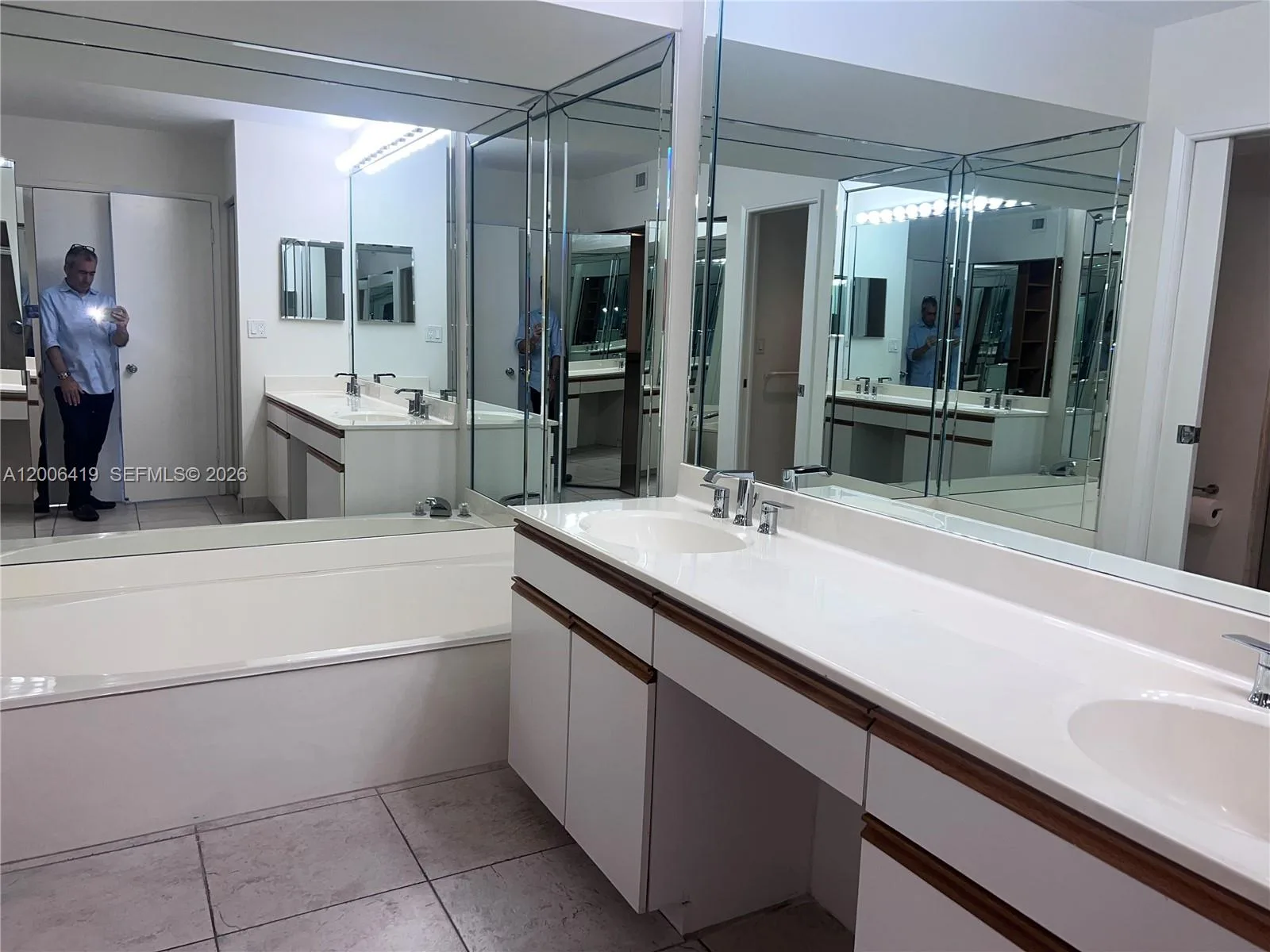 3600 Mystic Pointe Dr # 511, Aventura, FL 33180 photo 6