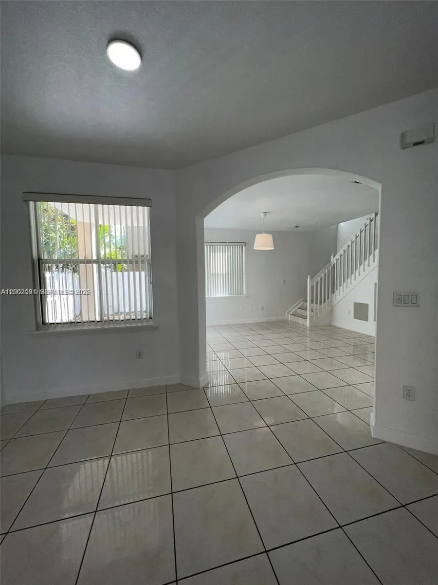 4847 NW 108th Ct, Doral, FL 33178 photo 4
