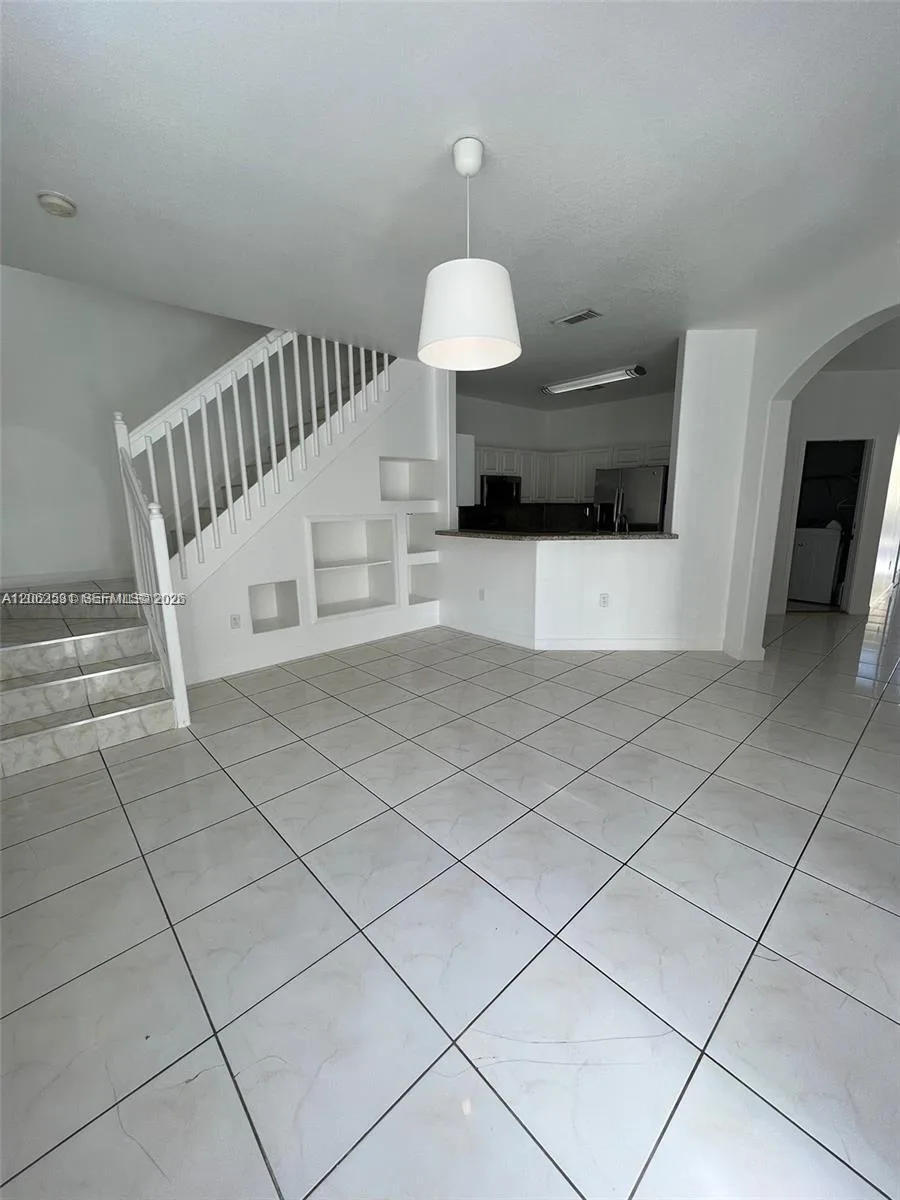 4847 NW 108th Ct, Doral, FL 33178 photo 6