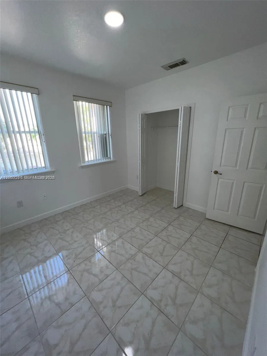 4847 NW 108th Ct, Doral, FL 33178 photo 9