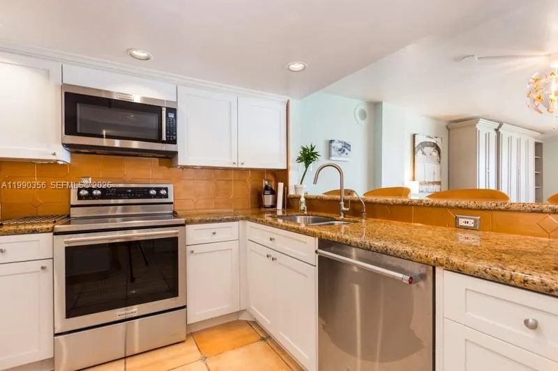 2625 COLLINS AV # 1403, Miami Beach, FL 33140 photo 5