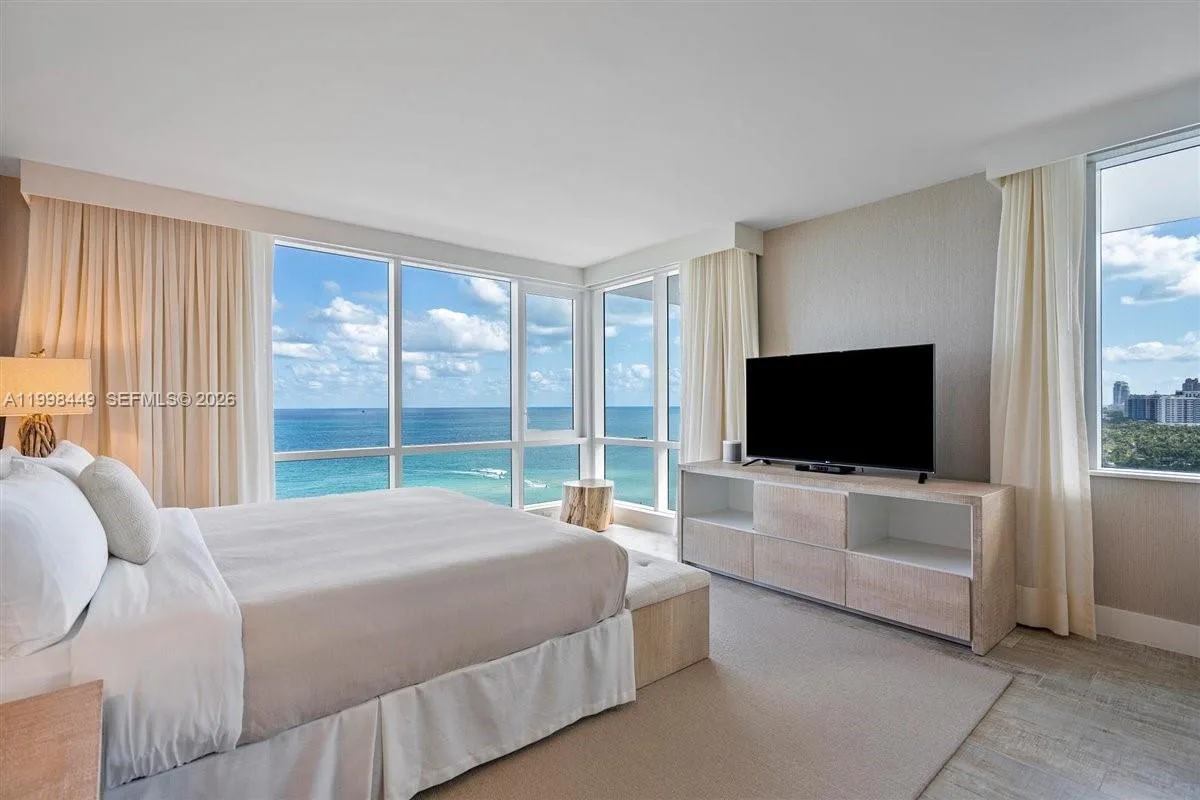 102 24th St # 1520, Miami Beach, FL 33139 photo 2