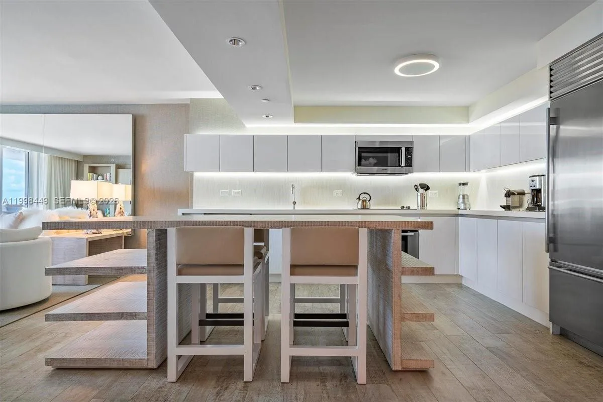 102 24th St # 1520, Miami Beach, FL 33139 photo 6