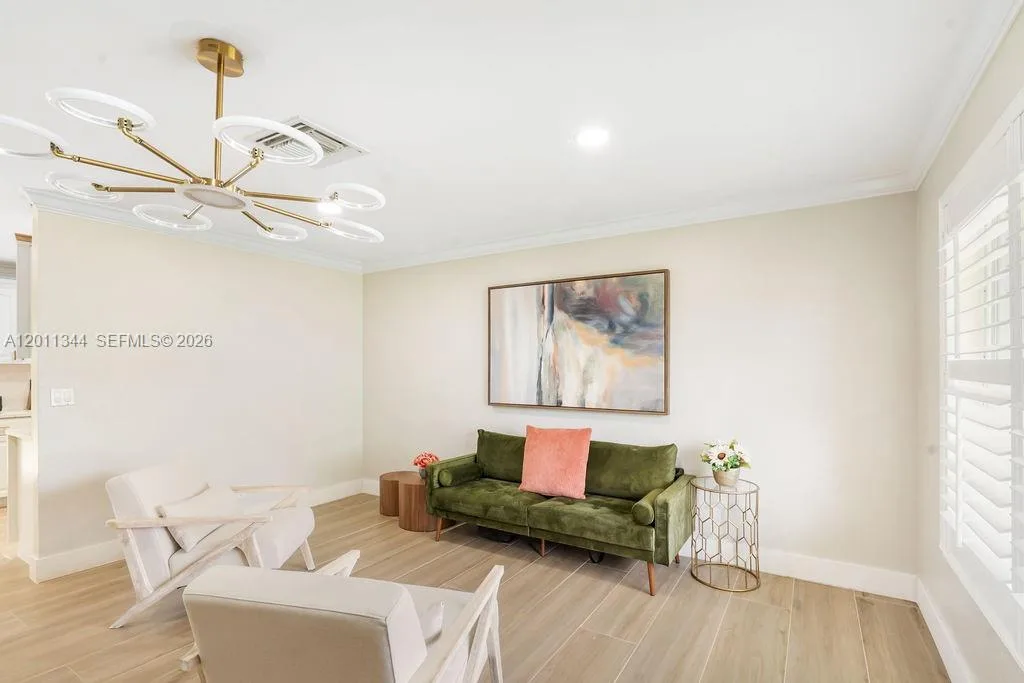913 Lighthouse Dr, North Palm Beach, FL 33408