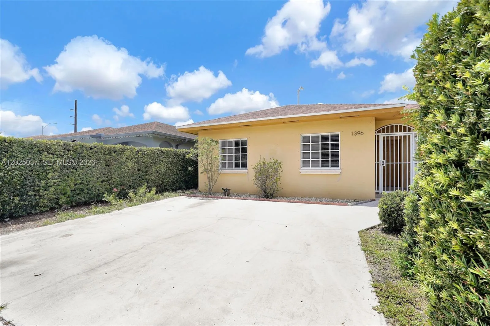 1396 W 30th St, Hialeah, FL 33012