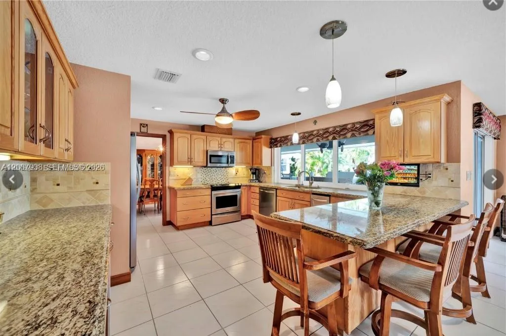 14750 SW 152nd Ct, Miami, FL 33196 photo 12