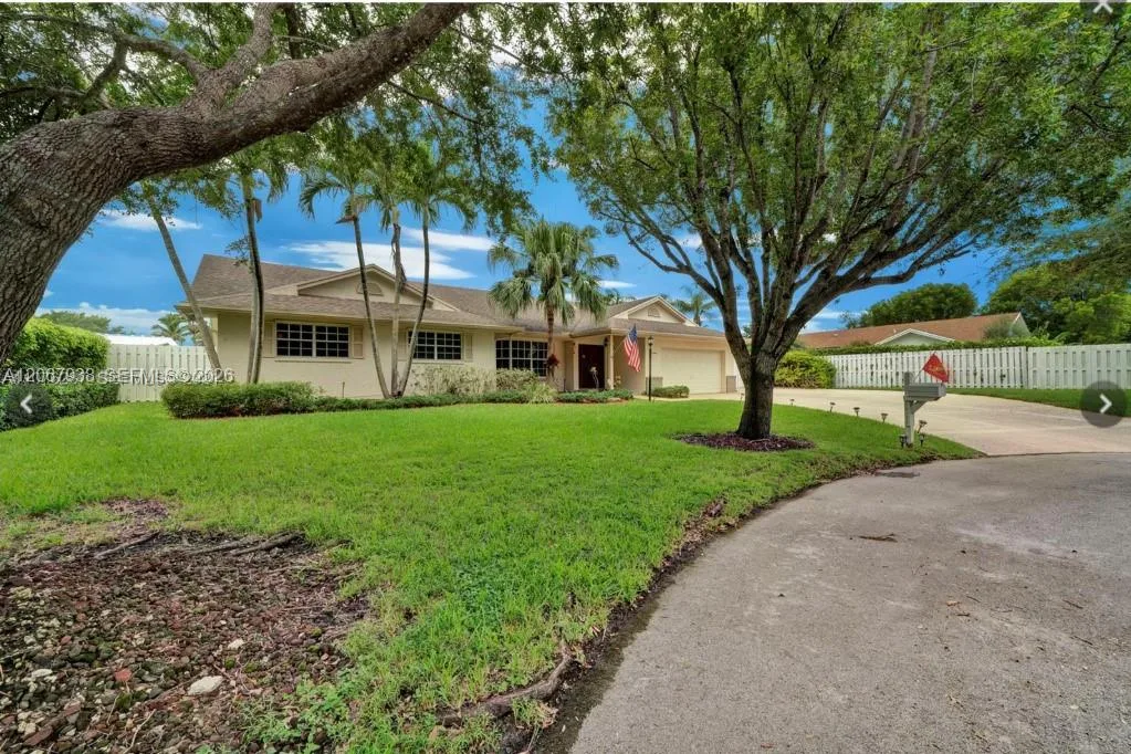 14750 SW 152nd Ct, Miami, FL 33196 photo 2